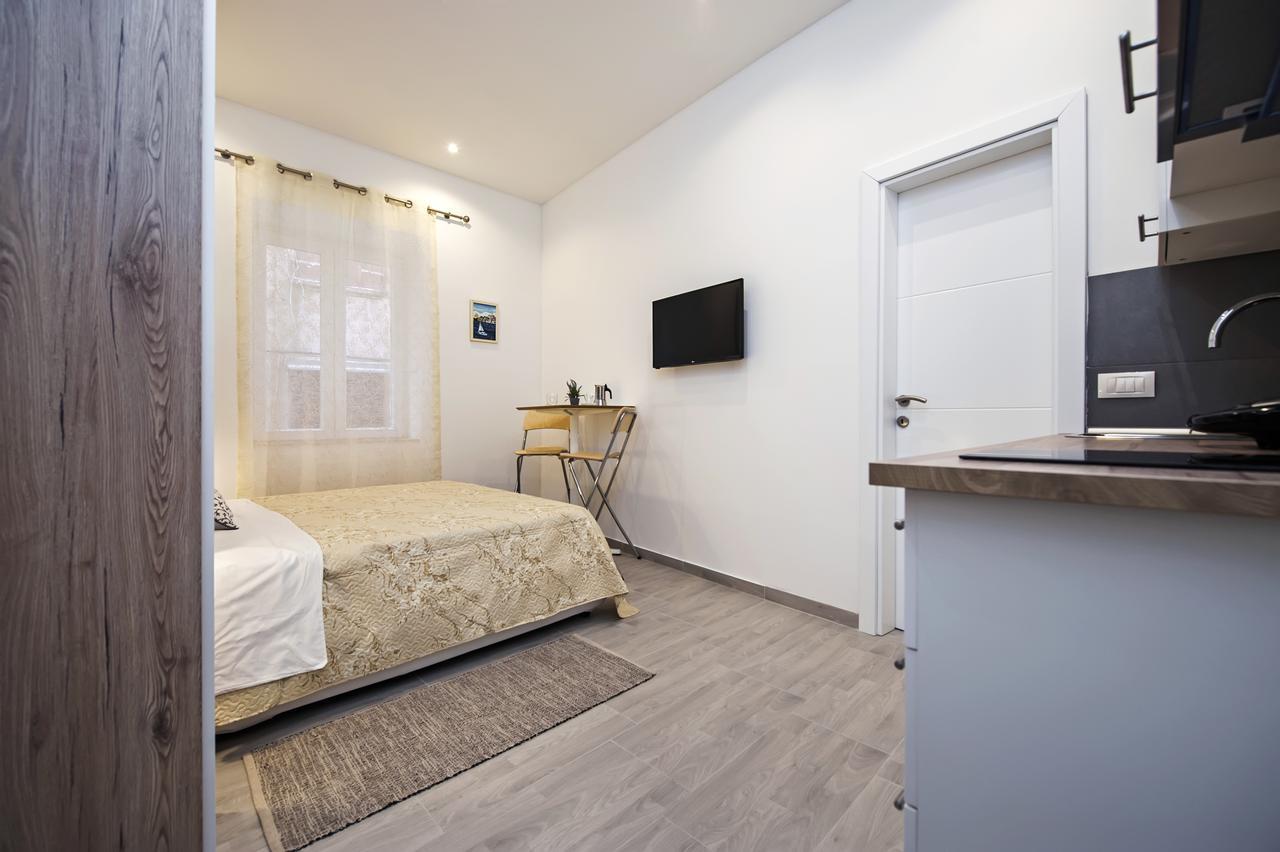 Garzoto Rooms And Studios Rovinj Bagian luar foto